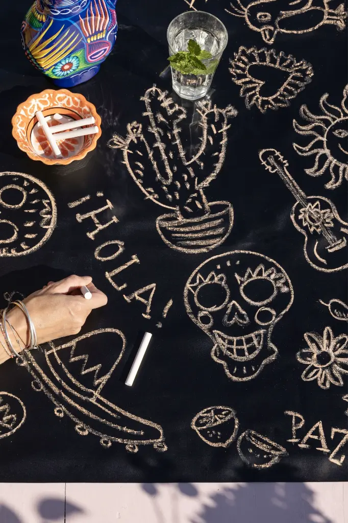 Tablecloth_chalk (4).webp