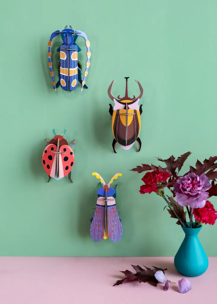 SMALL-BEETLES-COCCINELLE-ROUGE-ROSALIA-BEETLE-ELEPHANT-BEETLE-STRIPED-WING-BEETLE_OVERVIEW-PORTRAIT.webp