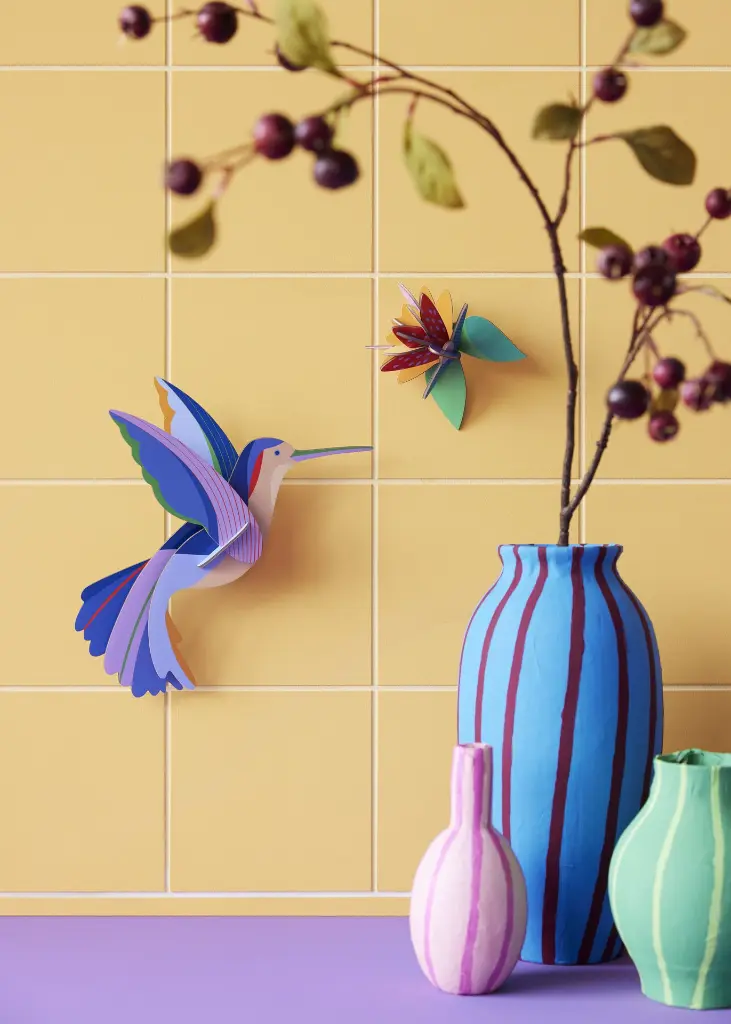 HUMMINGBIRD_AMBIENT-PORTRAIT.webp