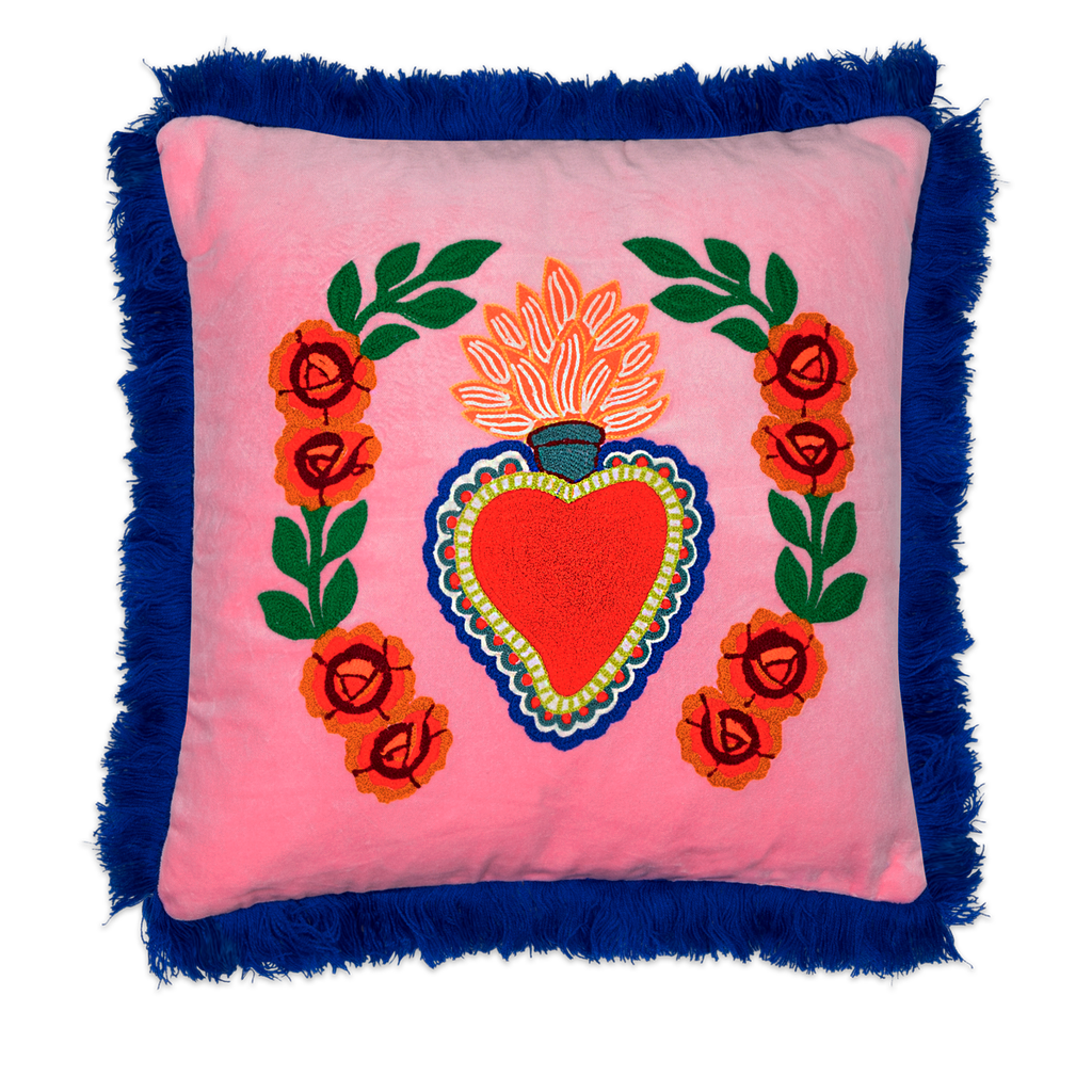 Kitsch Kitchen cushion Milagro heart pink fringes