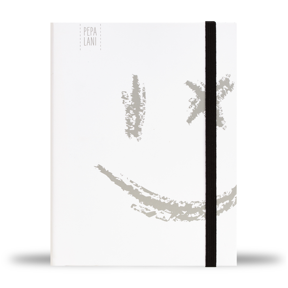 Pepa lani notebook A5 Black & White  Smiley big silver 